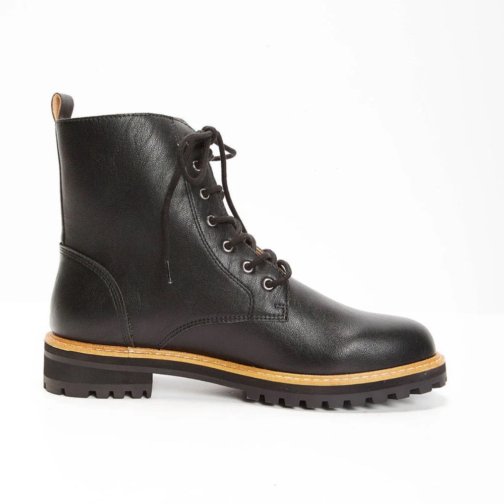 Brycen, Vici Collection, Faux Leather Lace Up Boot Vici Collection NWT size 7.5 - Picture 4 of 11
